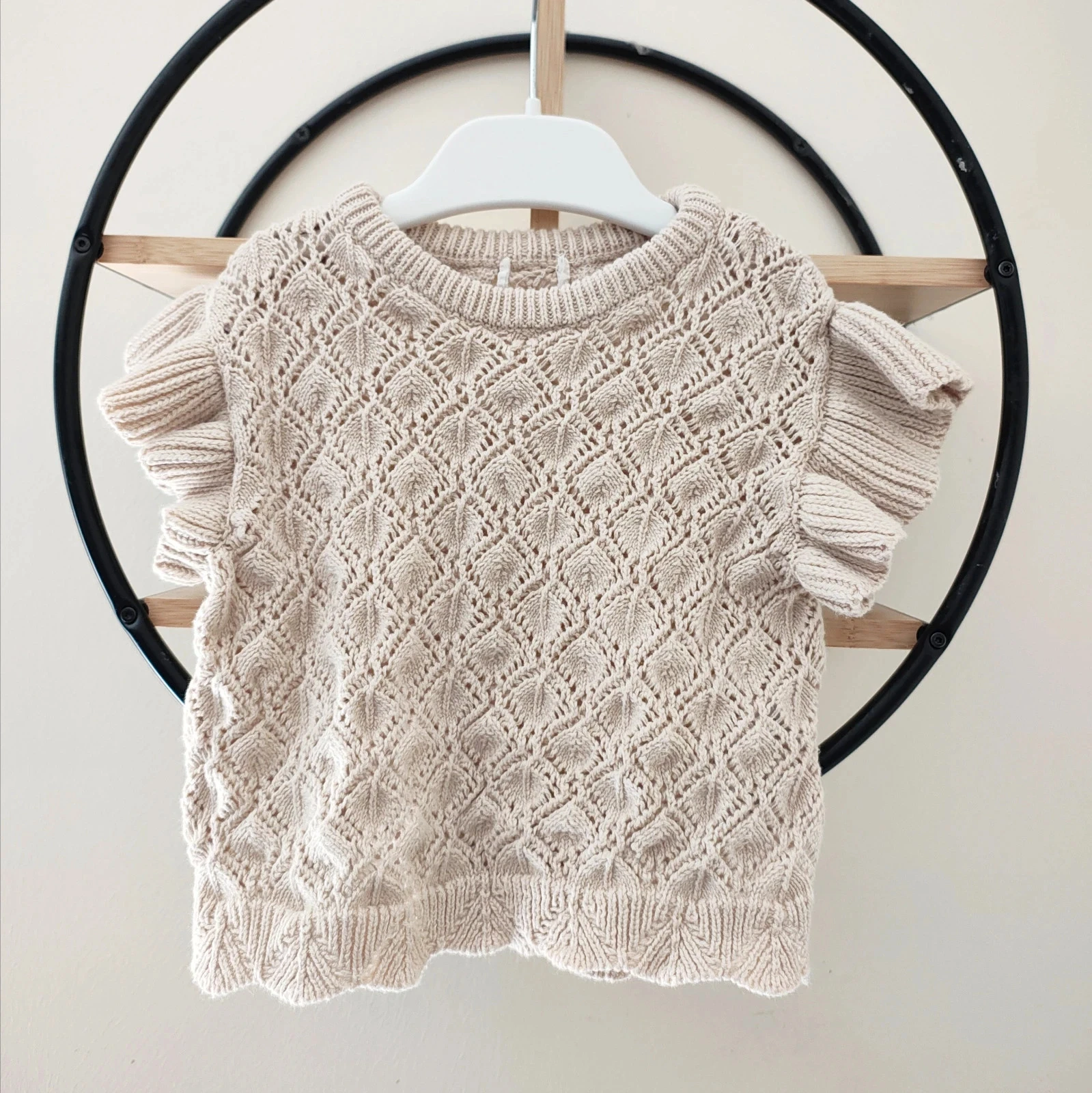 2 3 ans pull teeshirt crochet beige étiquette coupée